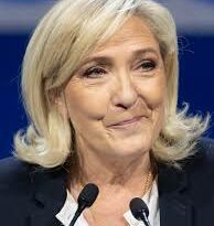 Pourquoi l’extrême droite cible si frontalement l’audiovisuel public